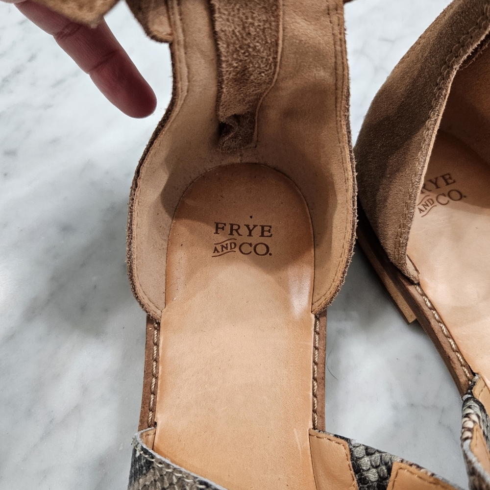 Frye and Co. Women's Evie 2 Band Sandal Flat - Snake Mulit Neutral - SZ 7.5 - Picture 13 of 15